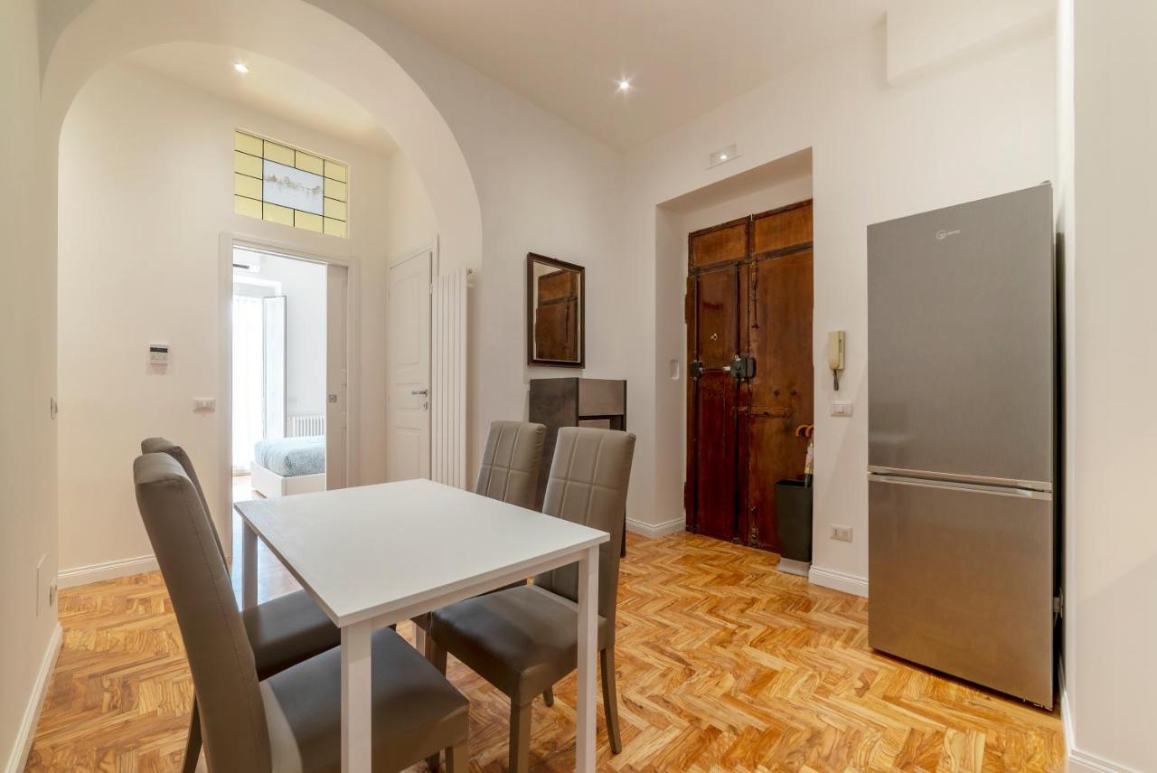 Rione Prati Elegant Apartment With Balcony Rome Bagian luar foto