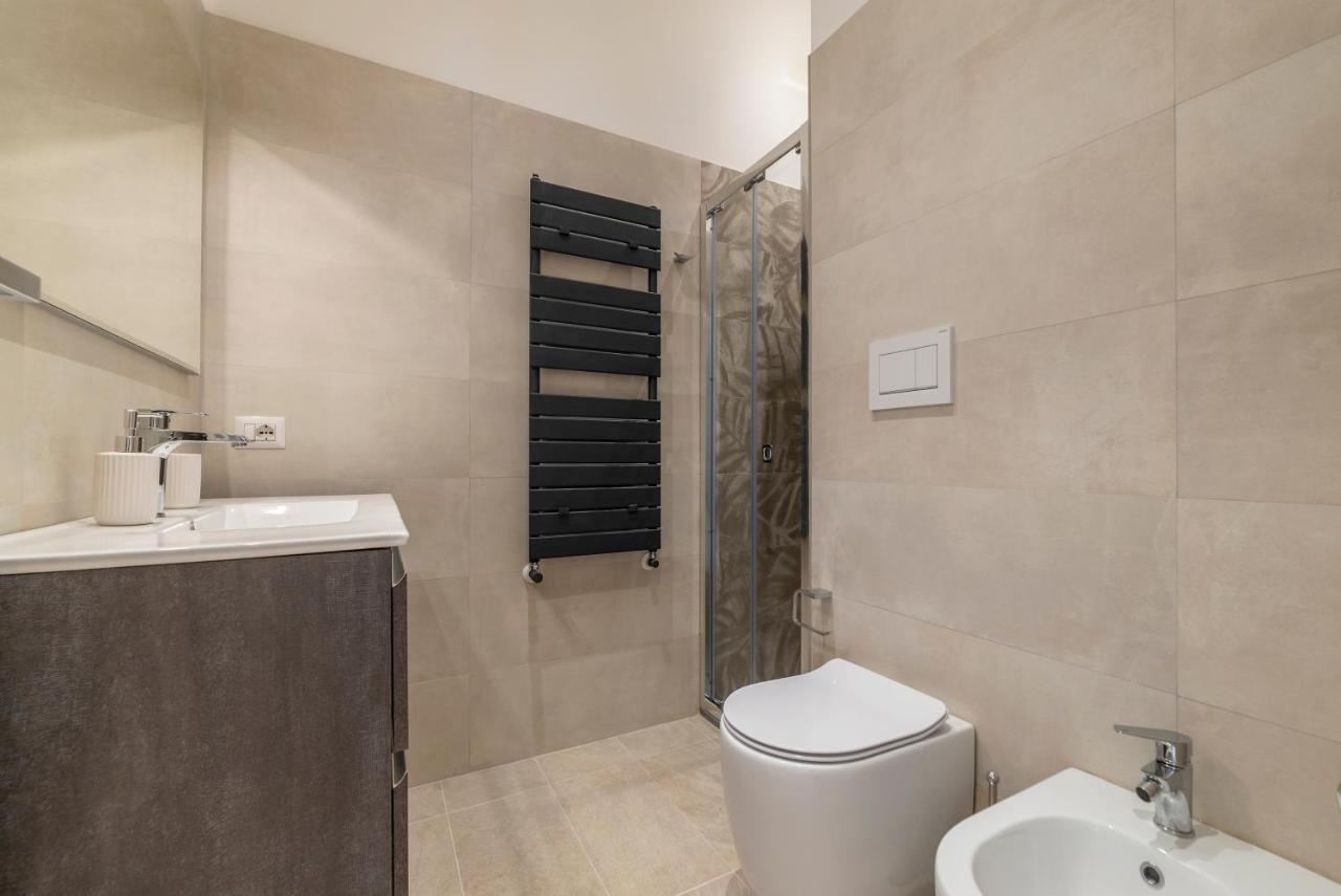 Rione Prati Elegant Apartment With Balcony Rome Bagian luar foto
