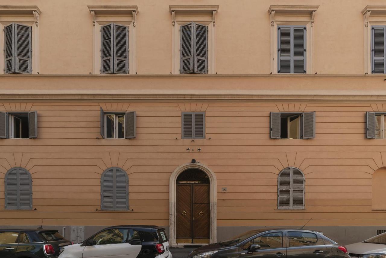 Rione Prati Elegant Apartment With Balcony Rome Bagian luar foto